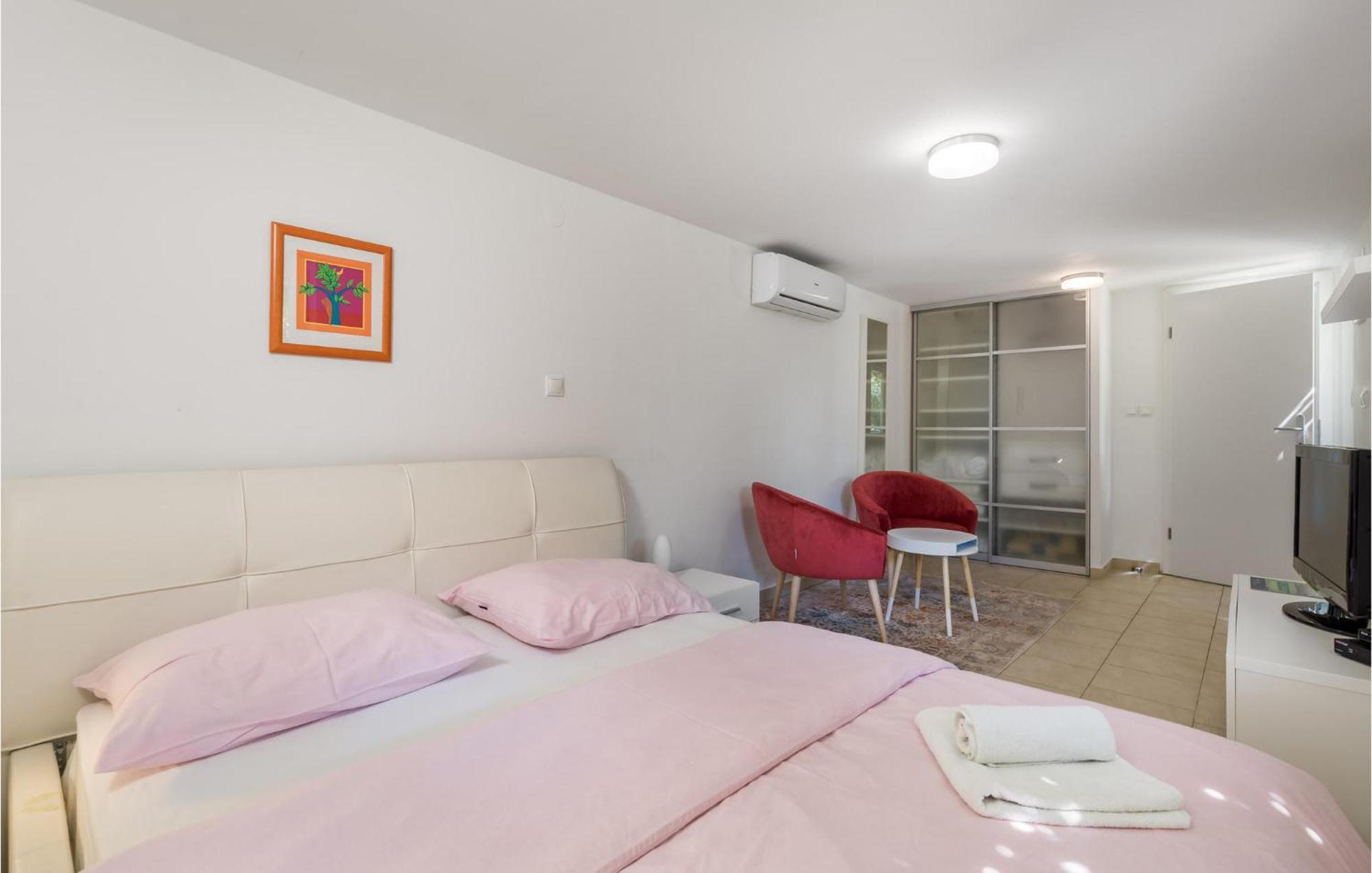 Nice Home In Krk With Kitchen Krk Town Exterior photo