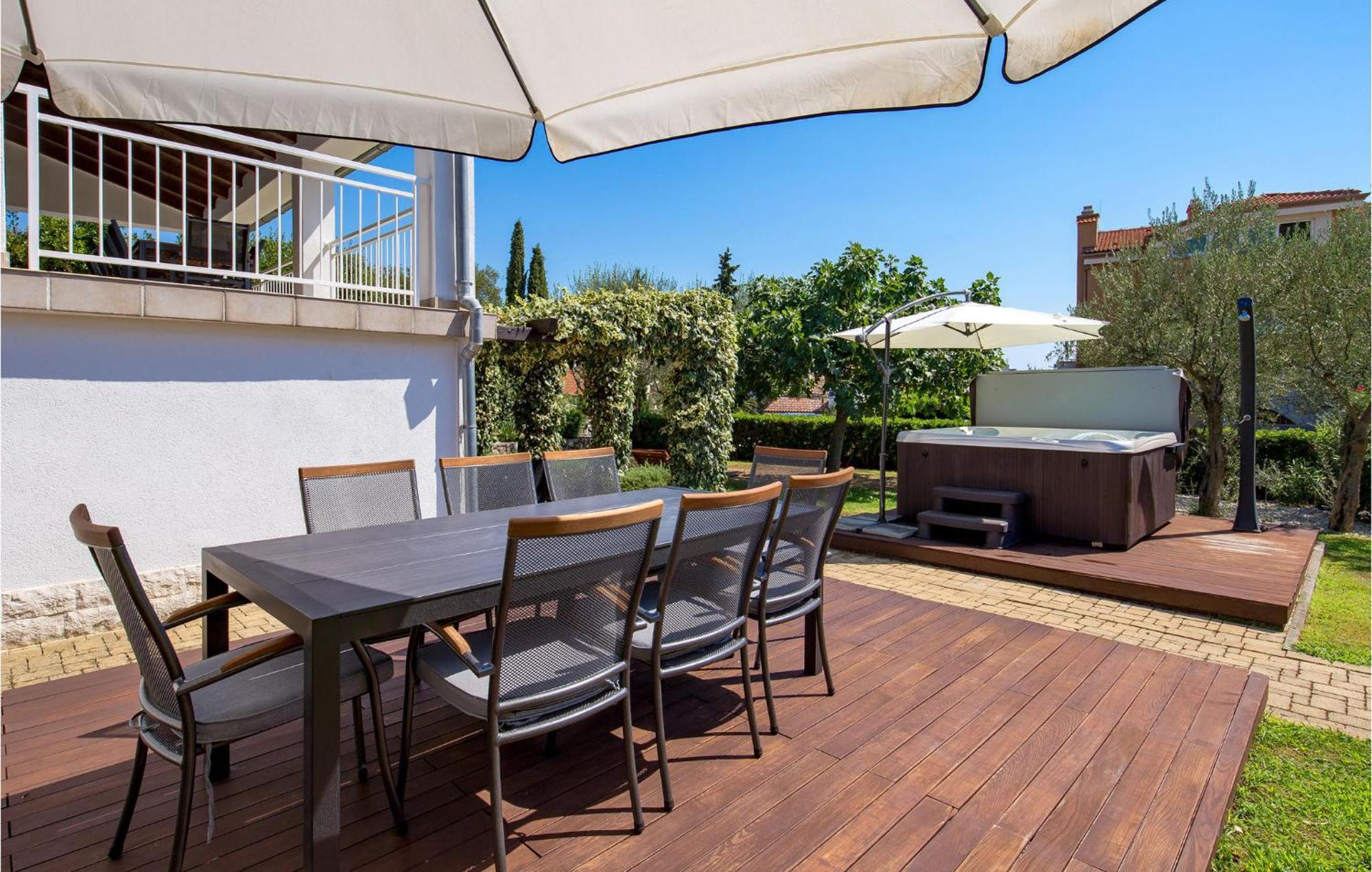 Nice Home In Krk With Kitchen Krk Town Exterior photo