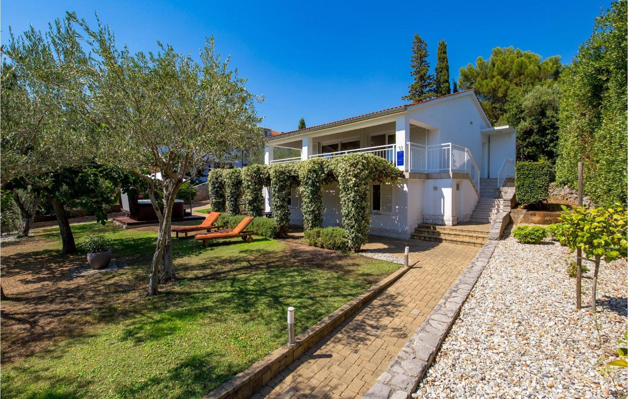 Nice Home In Krk With Kitchen Krk Town Exterior photo