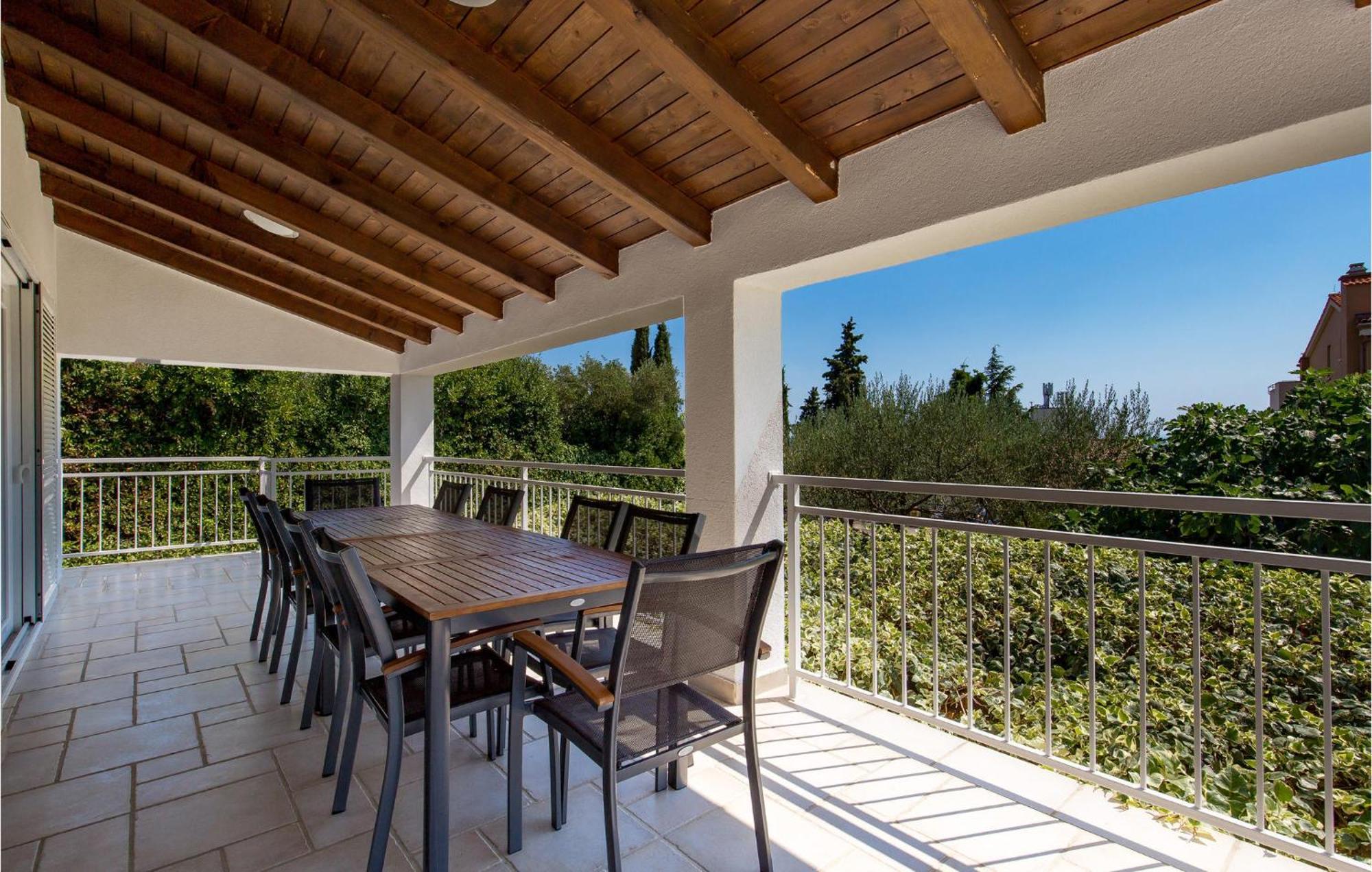 Nice Home In Krk With Kitchen Krk Town Exterior photo